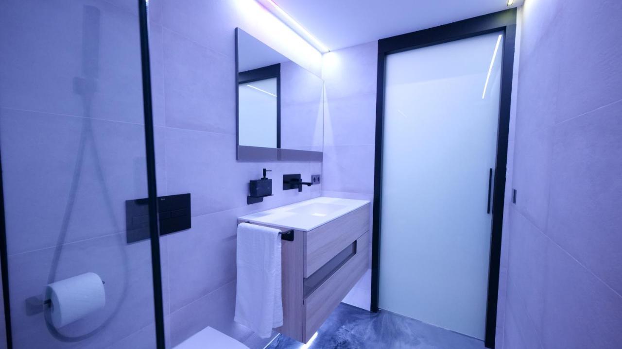 La Farola - Luxury Domotic Flat In Puerto Deportivo Apartment Marbella Bagian luar foto