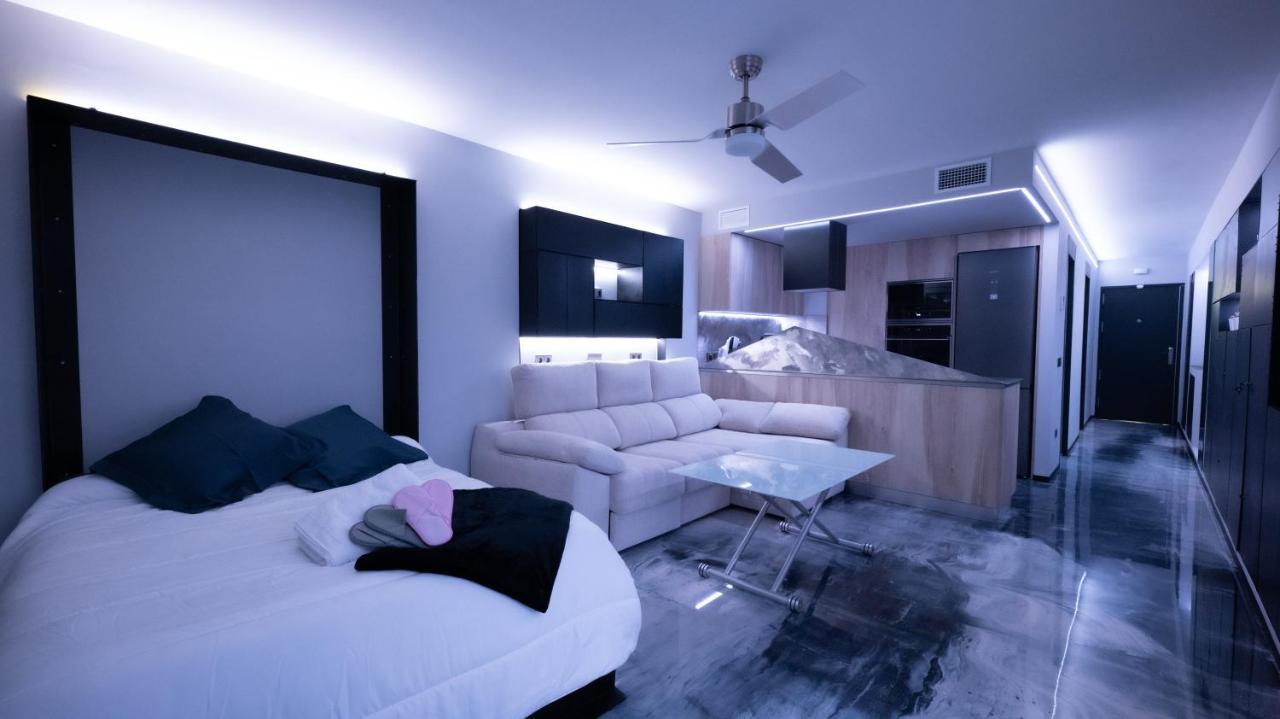 La Farola - Luxury Domotic Flat In Puerto Deportivo Apartment Marbella Bagian luar foto
