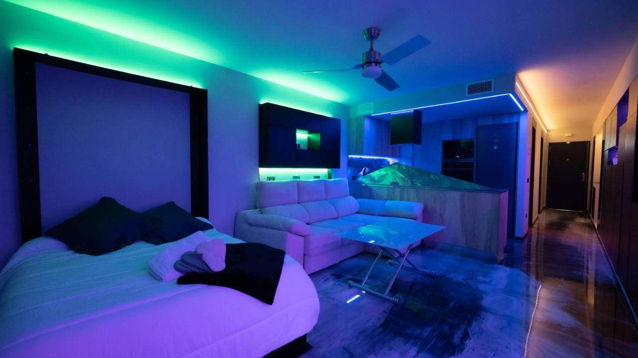 La Farola - Luxury Domotic Flat In Puerto Deportivo Apartment Marbella Bagian luar foto