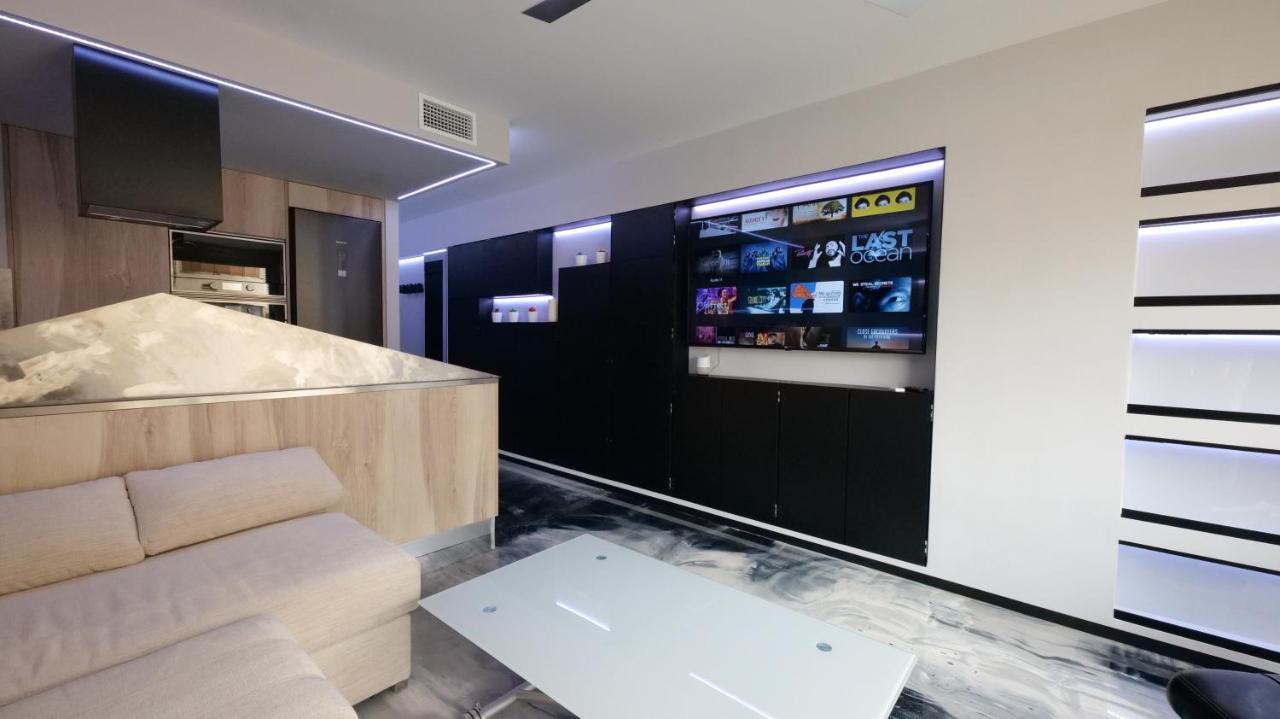 La Farola - Luxury Domotic Flat In Puerto Deportivo Apartment Marbella Bagian luar foto